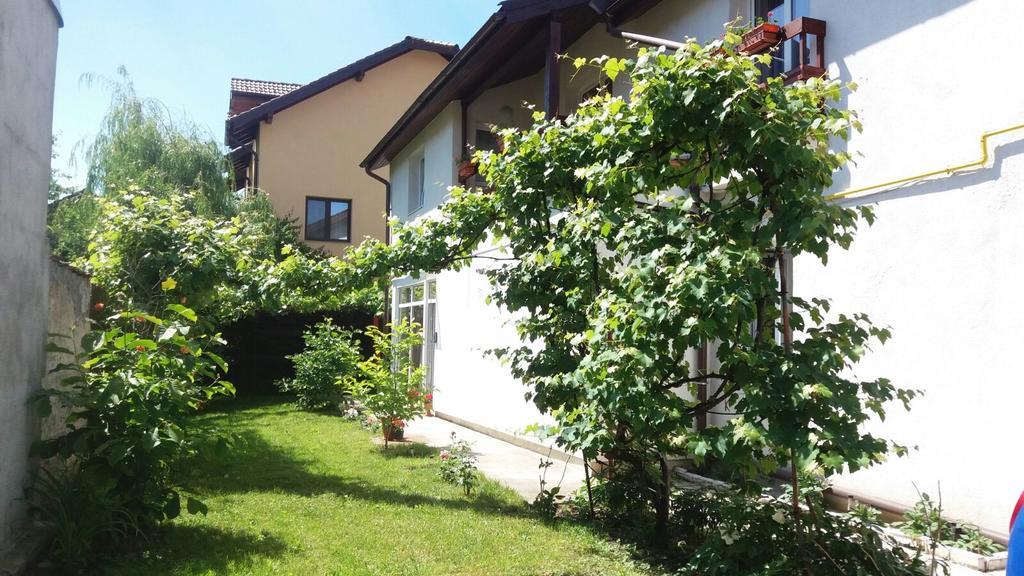 Casa Mais Brasov Luaran gambar