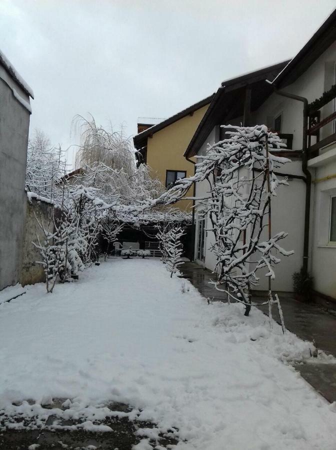 Casa Mais Brasov Luaran gambar
